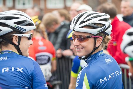 Laura Trott on the startline