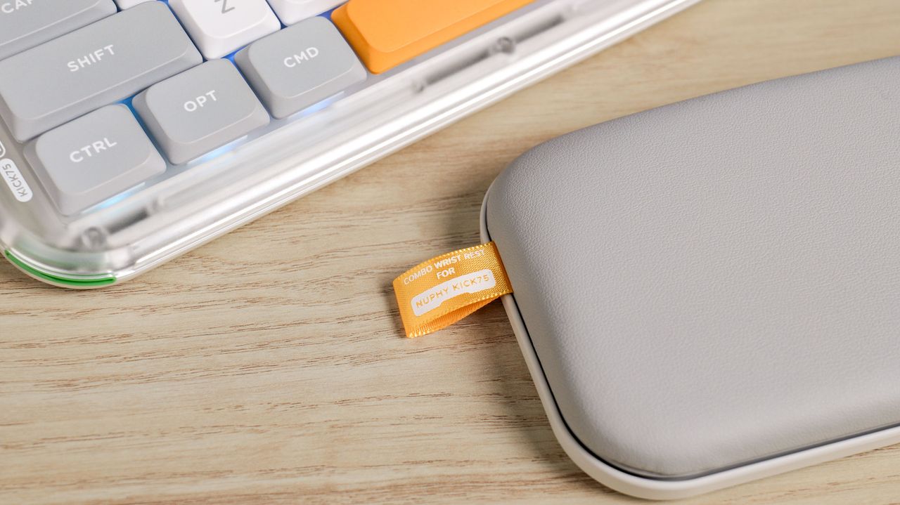 The NuPhy Kick75 and wrist rest