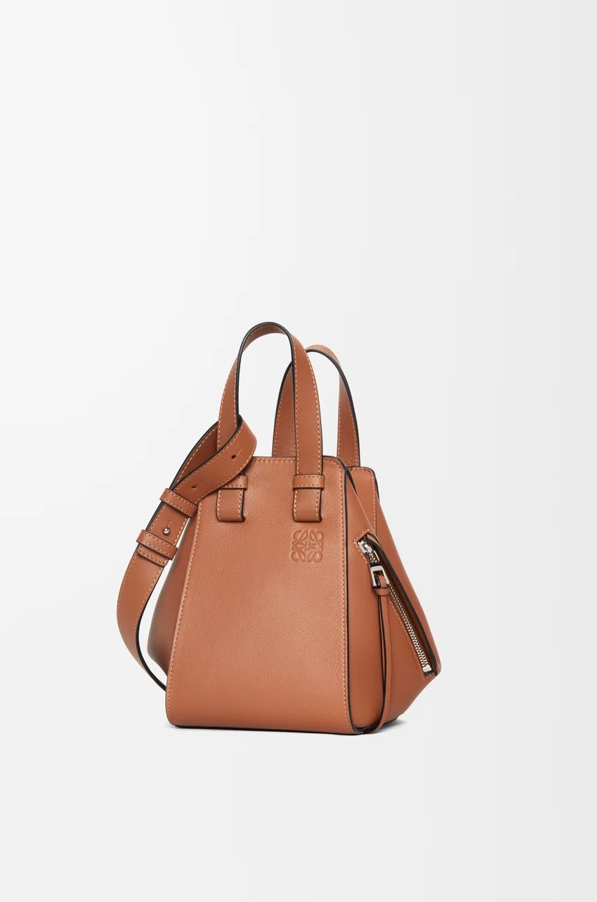 Compact Hammock Bag in Classic Calfskin
