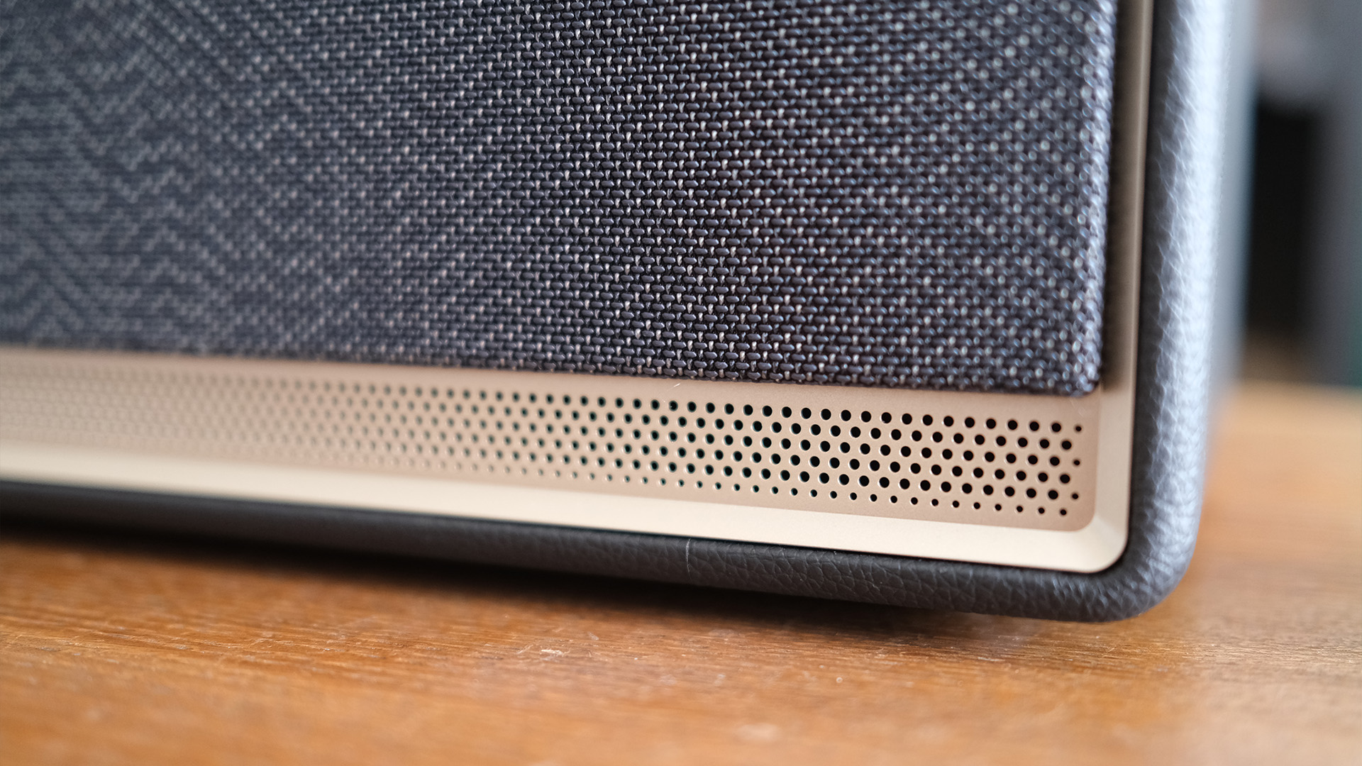 Edifier ES300 review