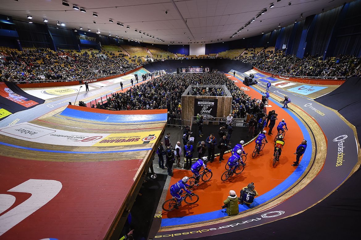 Quick-Step Floors appears at the Omloop Het Nieuwsblad team presentation