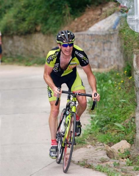 Dirk M&uuml;ller (Team Nutrixxion Sparkasse) made a late move to take back the race lead.