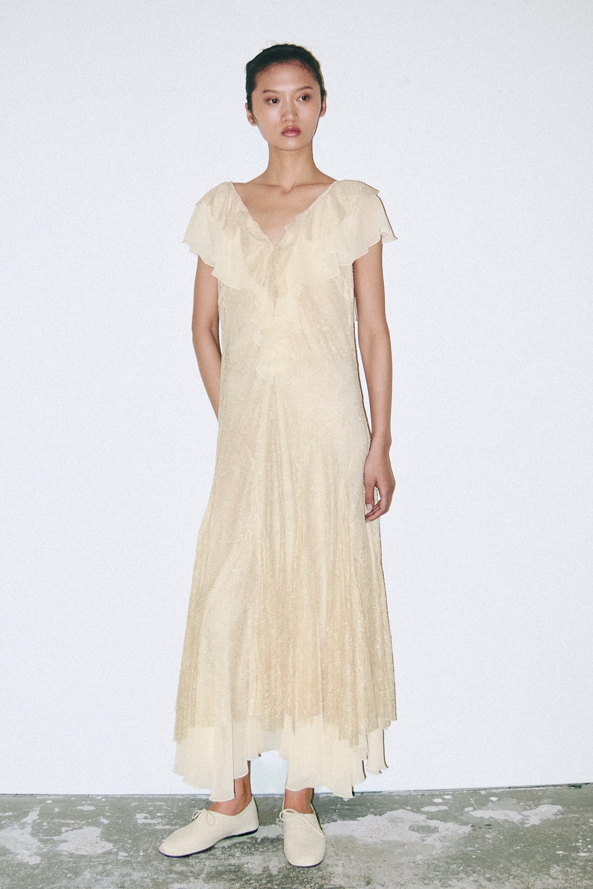 Lace Ruffled Dress Zw Collection