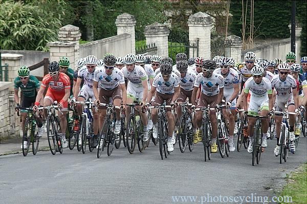 The peloton in action during stage 1 of the Tour de Picardie.