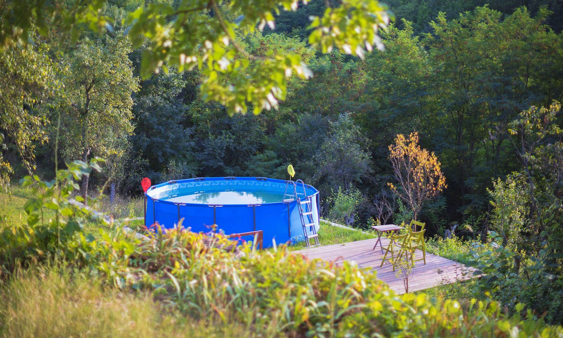 how-to-find-a-leak-in-an-above-ground-pool-and-repair-it-gardeningetc