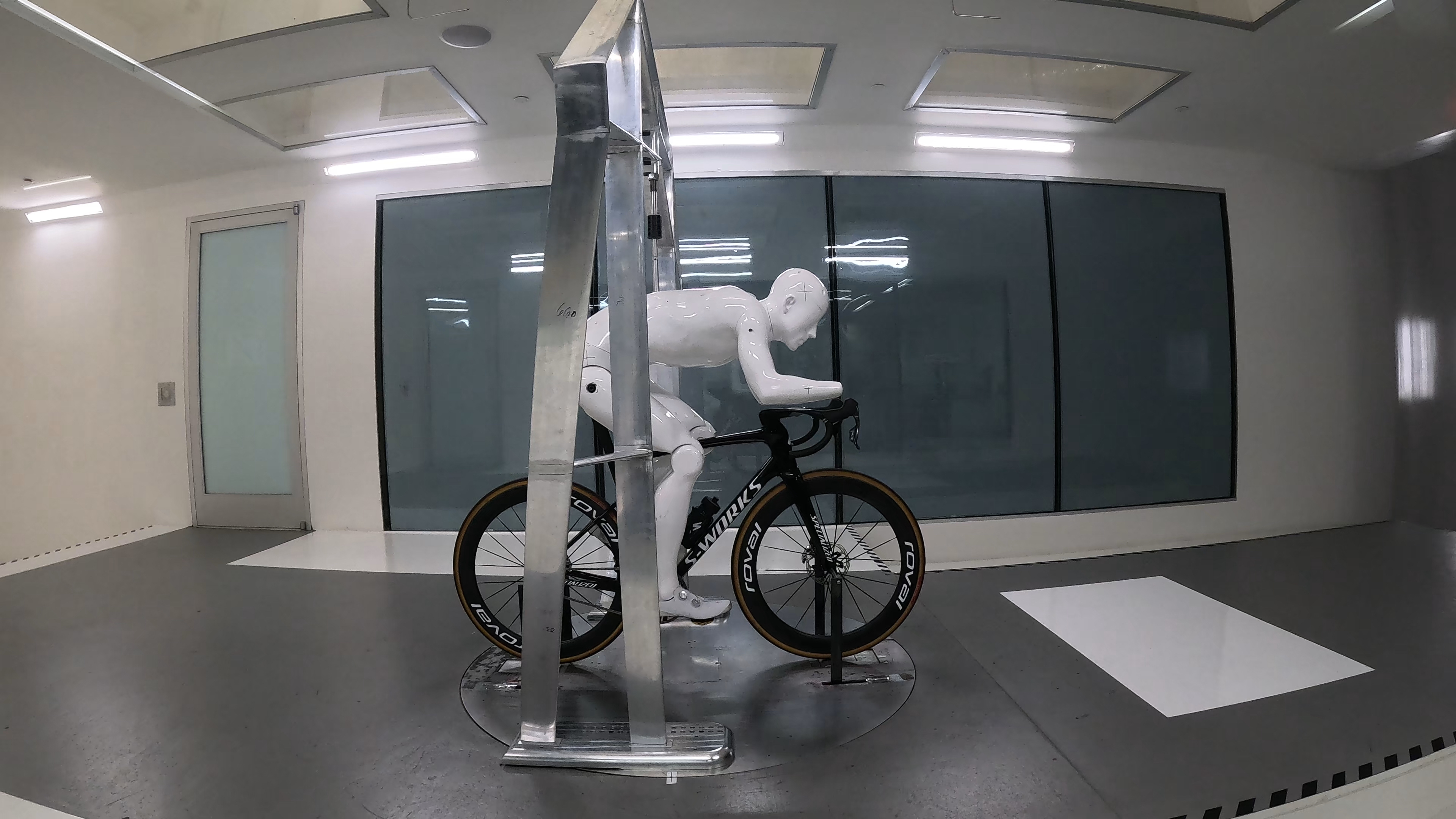 Specialized Tarmac in the wind tunnel with a mannequin on top