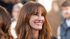 Header image of Julia Roberts 