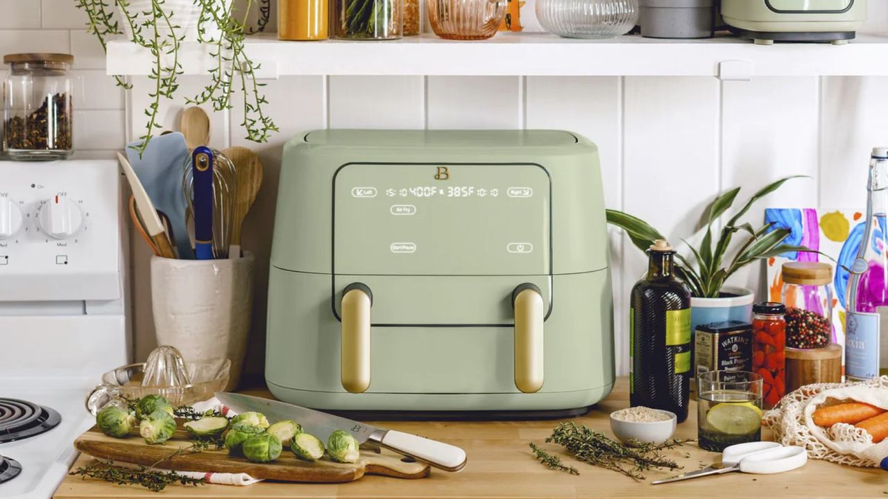 A Beautiful 9-Quart TriZone Air Fryer in a kitchen