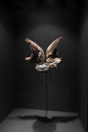 'Bird's Nest Headdress' by Shaun Leane and Philip Treacy