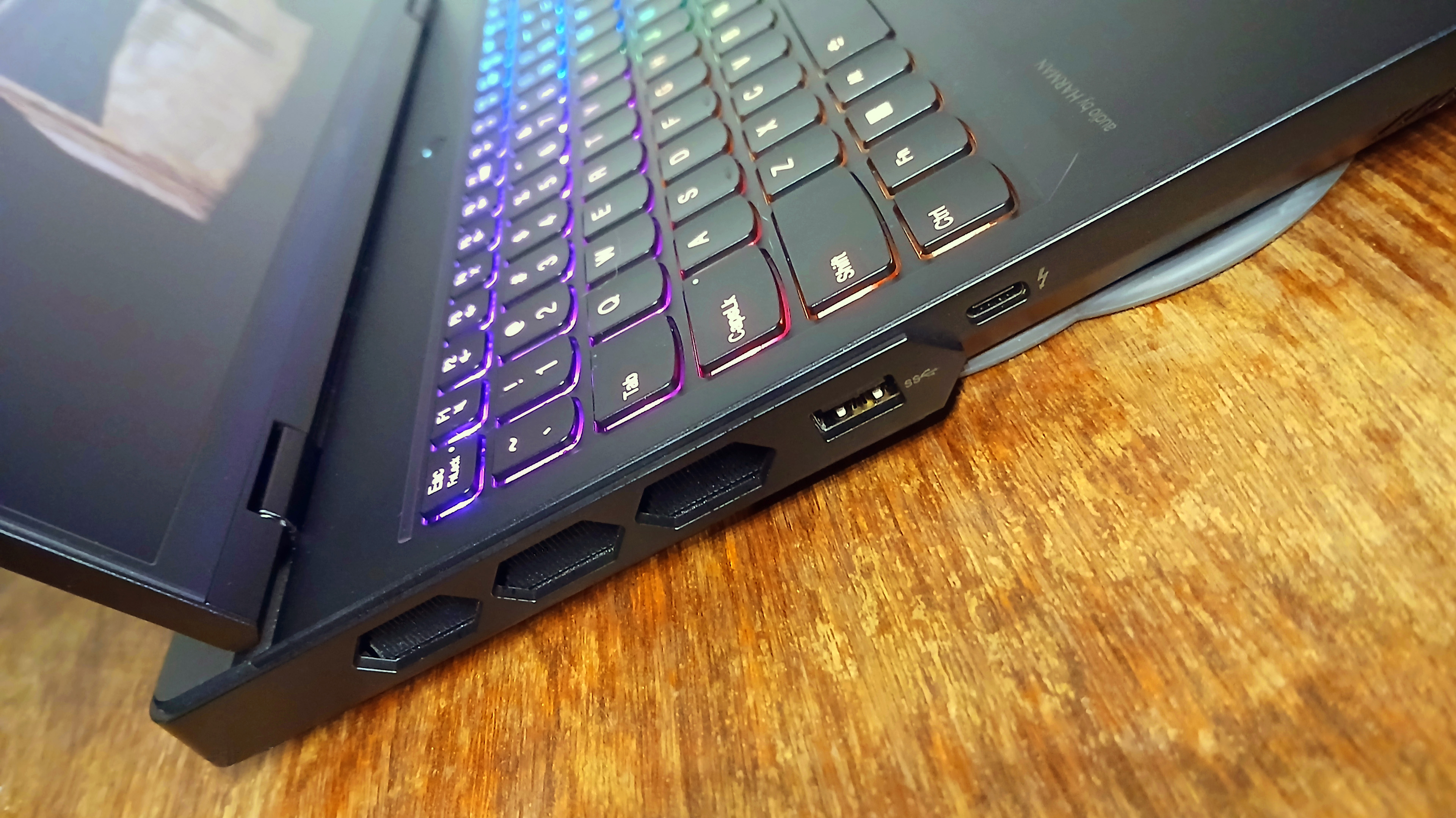 Lenovo Legion Pro 7i Gen9 gaming laptop