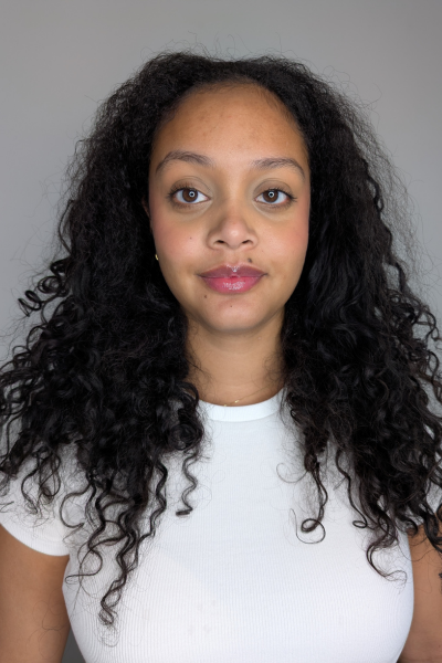 Photos of tester Shauna Beni-Haynes before and after using the Kristin Ess Wicked Style Reviving Dry Shampoo