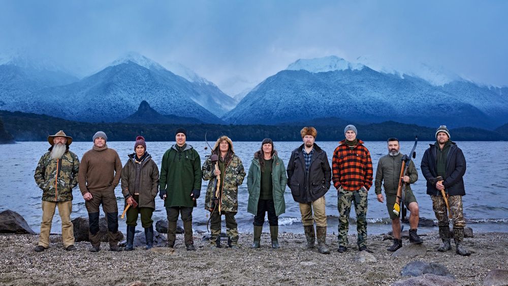 10 contestants from &#039;Alone Australia&#039; season 2 lined up in front of New Zealand mountains