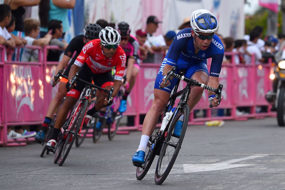 A UnitedHealthcare rider off the front
