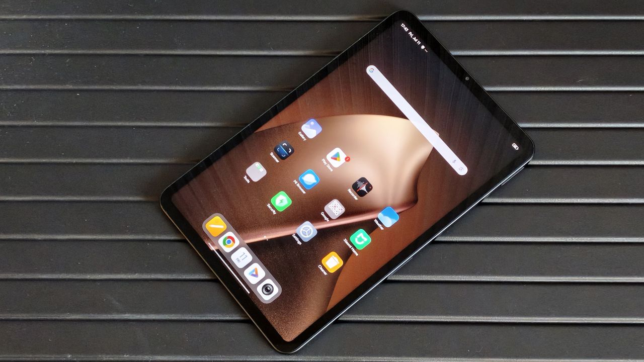 This pocket-sized Xiaomi device is playing the iPad mini at its own game