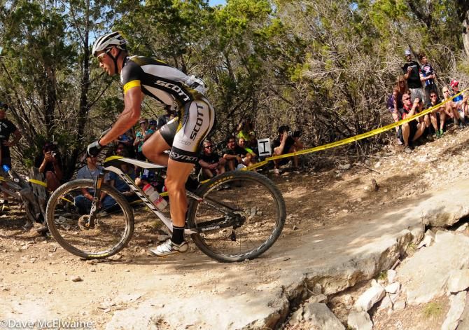 Geoff Kabush (Scott 3Rox Racing) took the longer go-around at one of the technical climbs