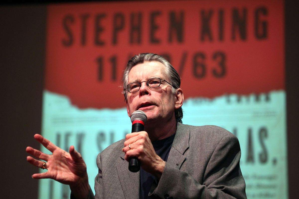 Stephen King write Lisey&#039;s Story