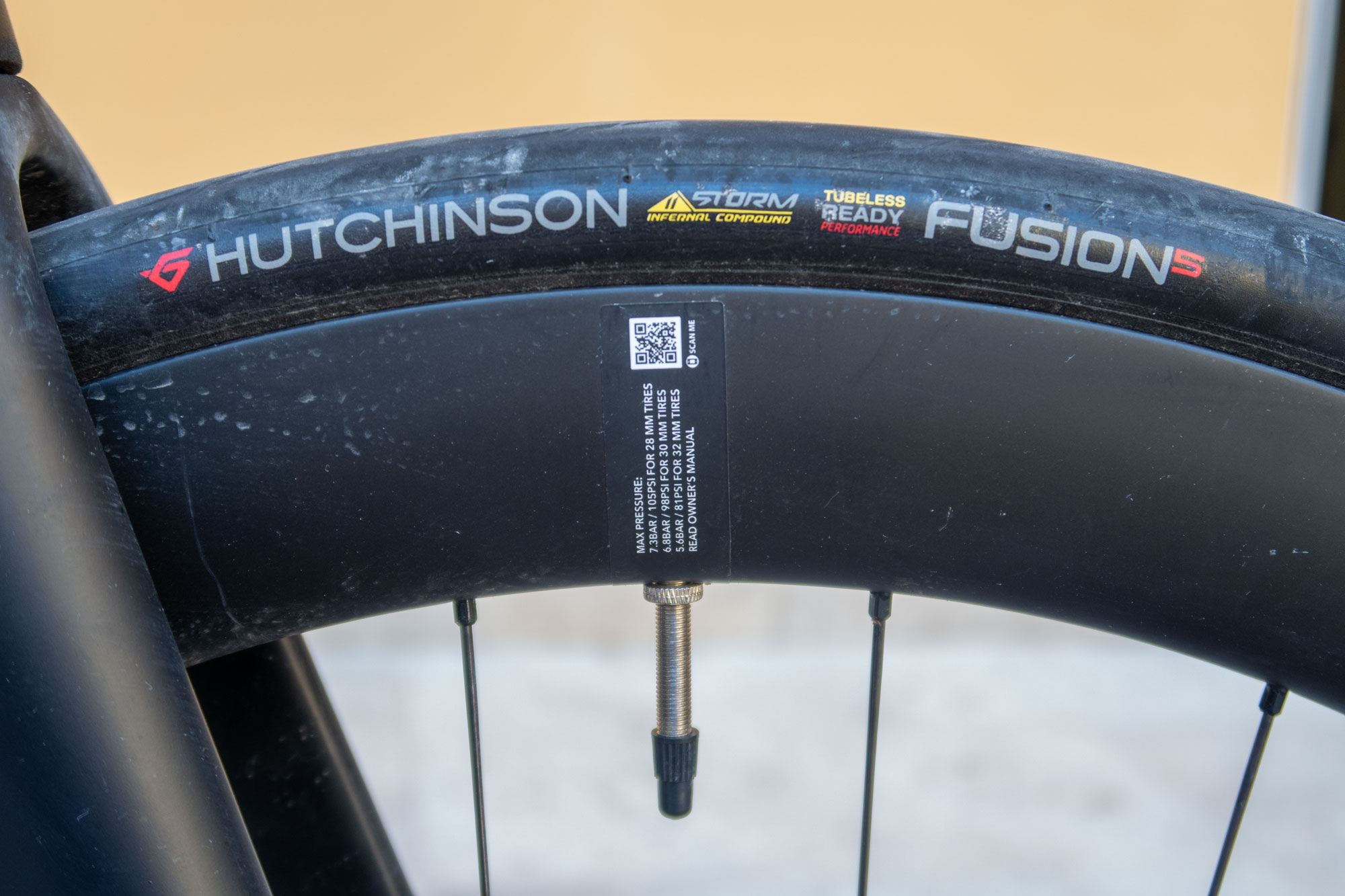 Hutchinson Fusion tyres that came with a 2025 Look Huez