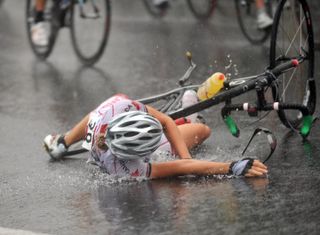 Wrubleski crashes women's Olympic road race