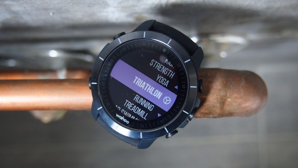 wahoo elemnt rival review