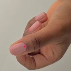 @paintedbyjools neon pink dotted nail design