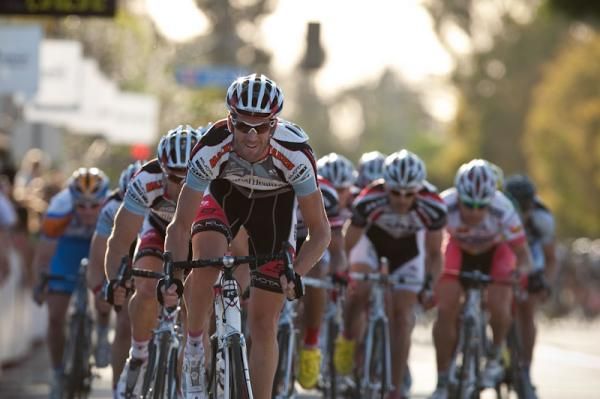 Rory Sutherland (UnitedHealthcare) coming doing all he can to keep things strung out with one to go.