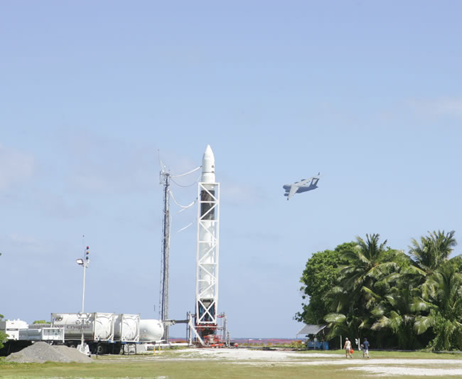 SpaceX Again Poised for Falcon 1 Rocket Debut