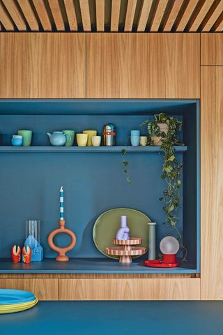 kitchen wall decor ideas with mixed media