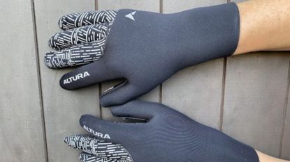 Altura Thermostretch gloves