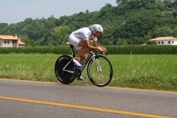 Marianne Vos (Netherlands) maintained her grip on the young rider competition.