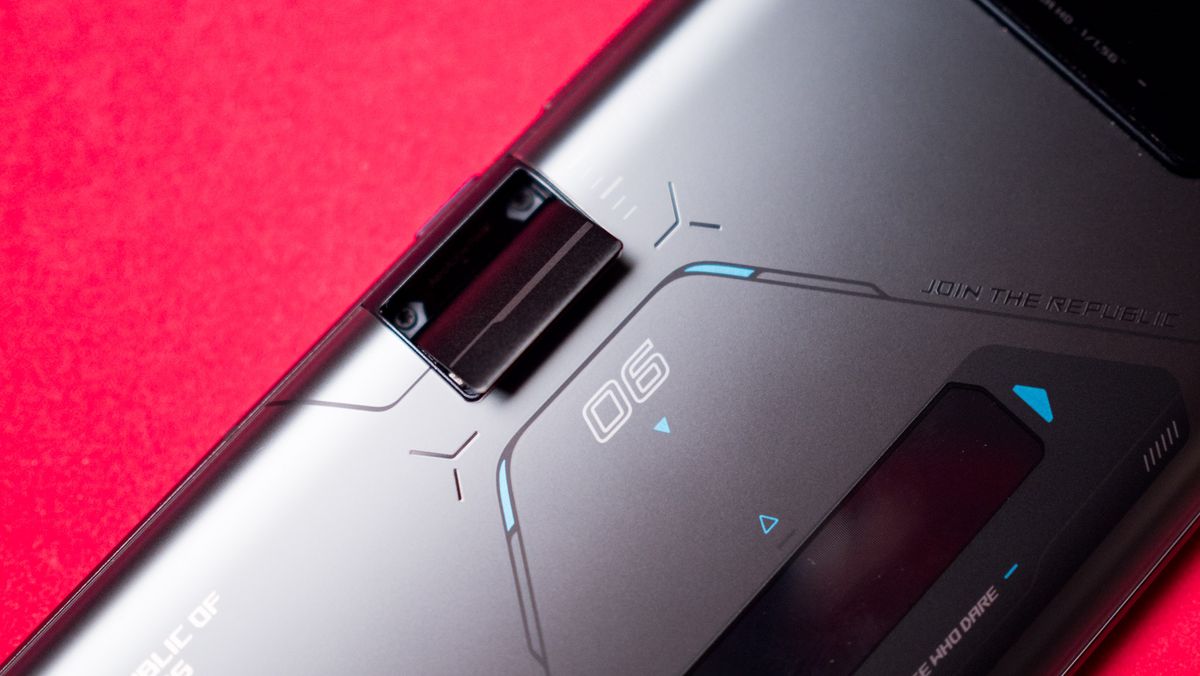 ASUS ROG Phone 6D Ultimate review