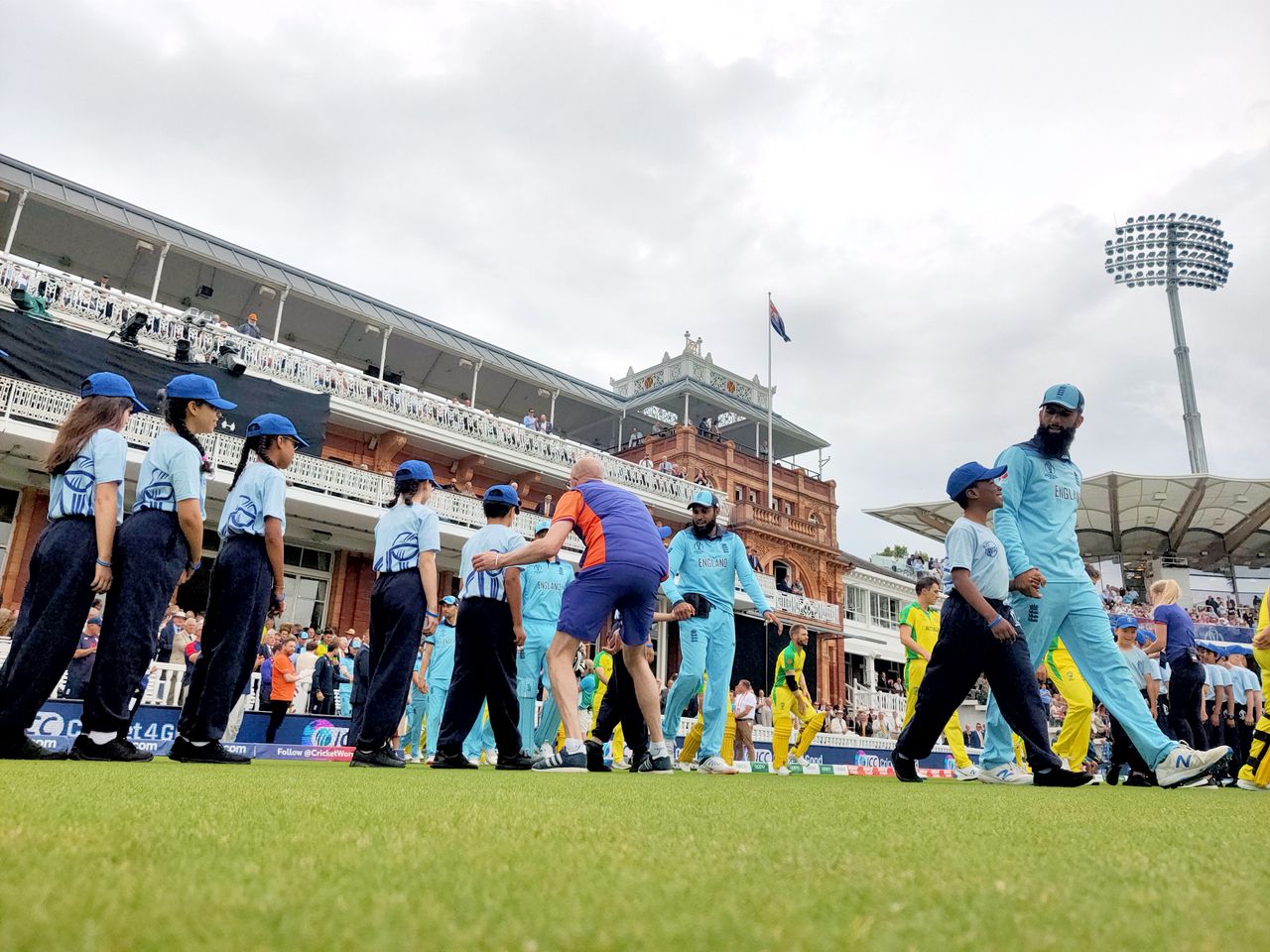 OPPO Reno 5G ICC Cricket World Cup 2019