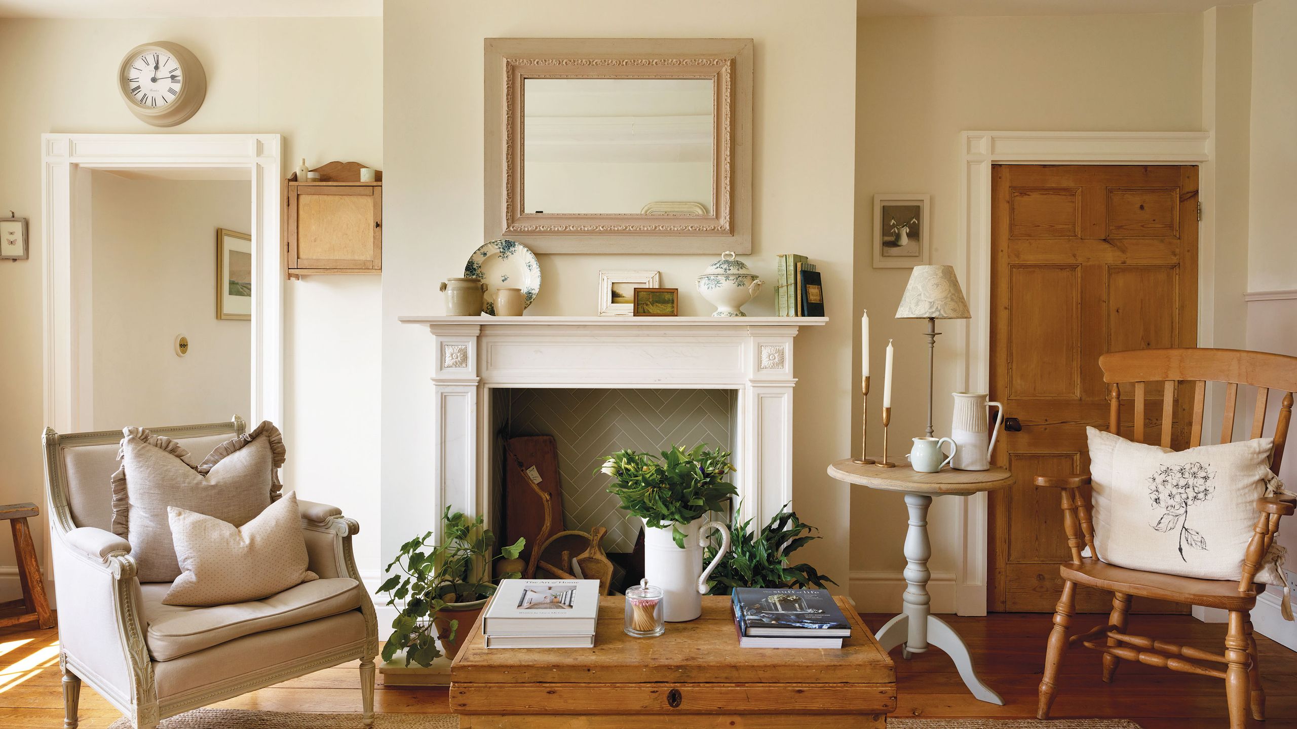 An interior designer breathed new life into this Grade II-listed ...