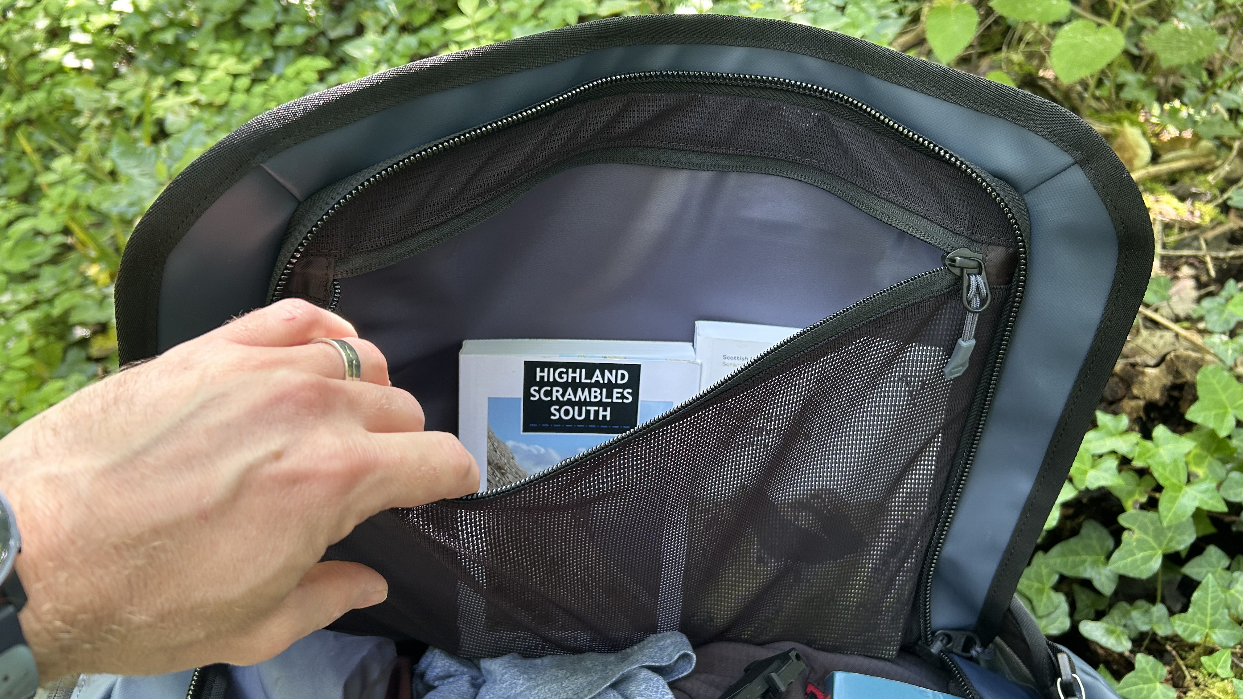 Lid pocket on the Wandrd Carryall Duffel