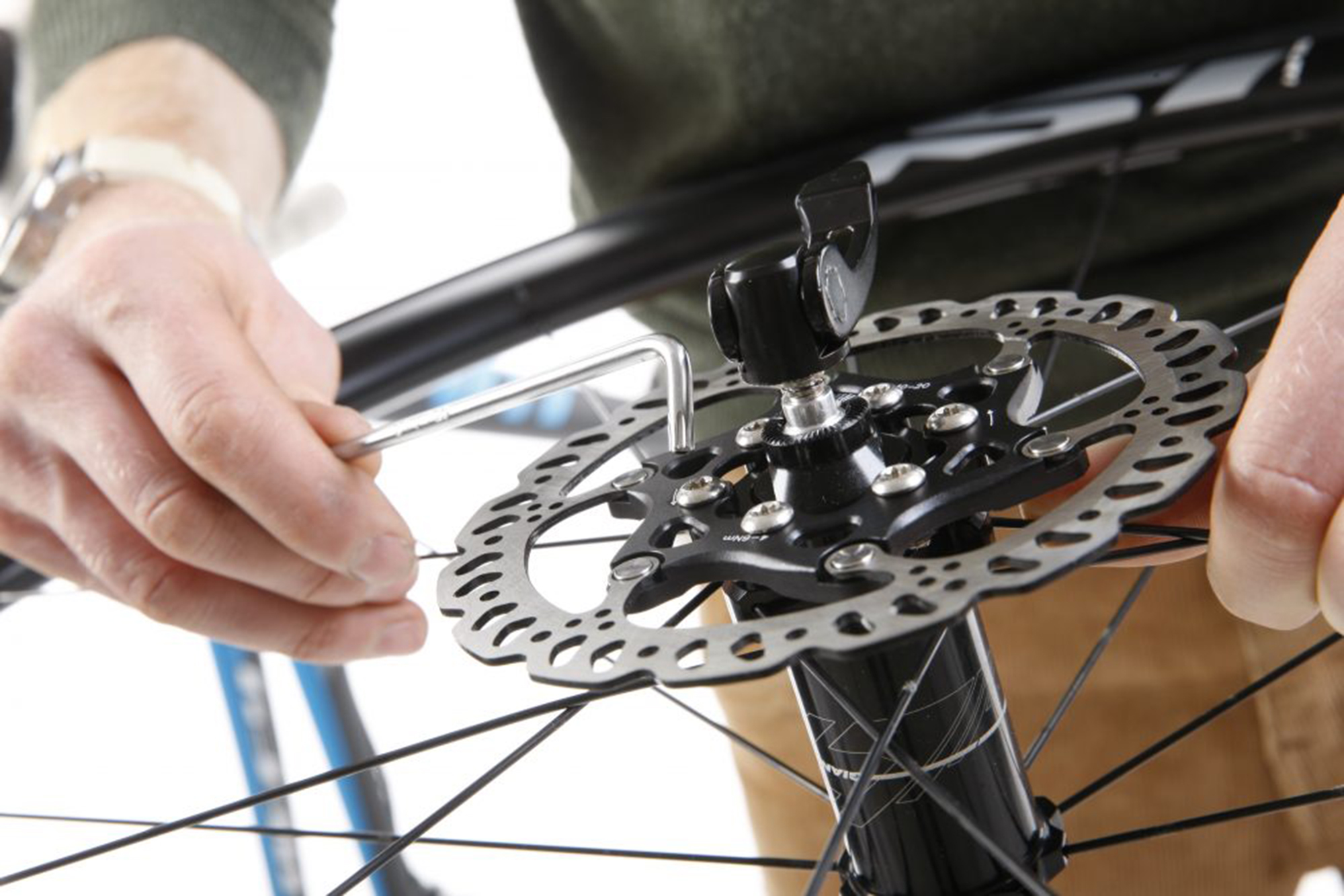 Noisy disc store brakes bike