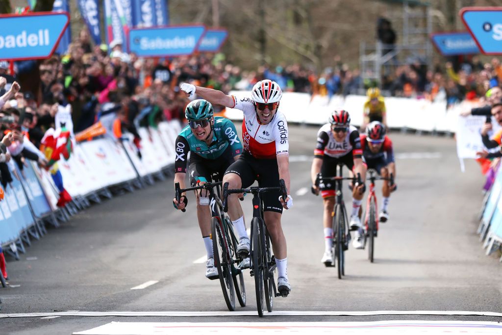ARRATE SPAIN APRIL 09 Ion Izagirre Insausti of Spain and Team Cofidis celebrates at finish line as stage winner ahead of Aleksander Vlasov of Russia and Team Bora Hansgrohe during the 61st Itzulia Basque Country 2022 Stage 6 a 1357km stage from Eibar to Arrate itzulia WorldTour on April 09 2022 in Arrate Spain Photo by Gonzalo Arroyo MorenoGetty Images