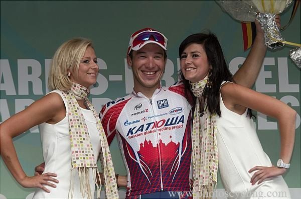 Denis Galimzyanov enjoys his podium time in Brussels