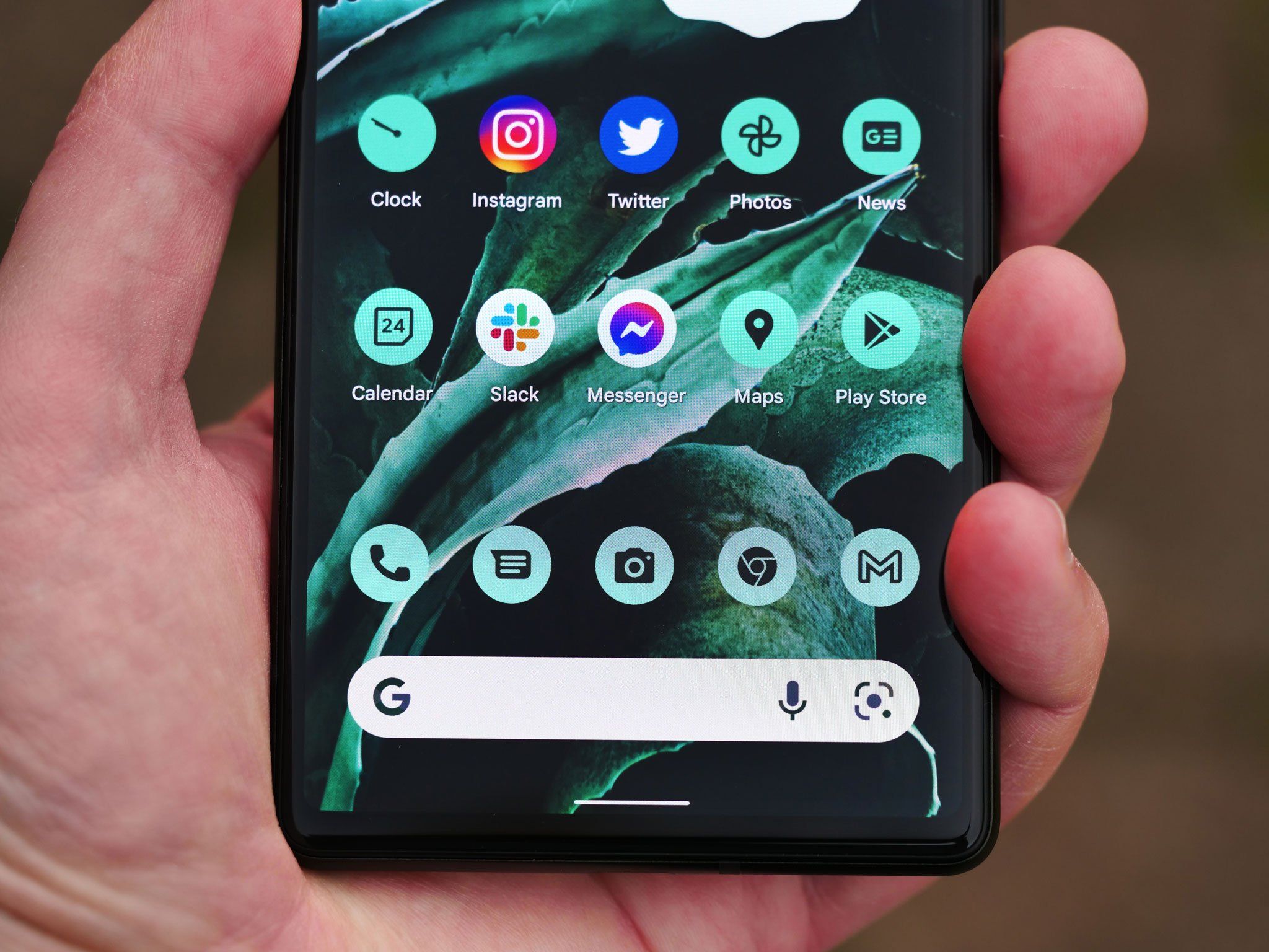 Another Pixel 6 bug prompts Google to pull Assistant calling features ...