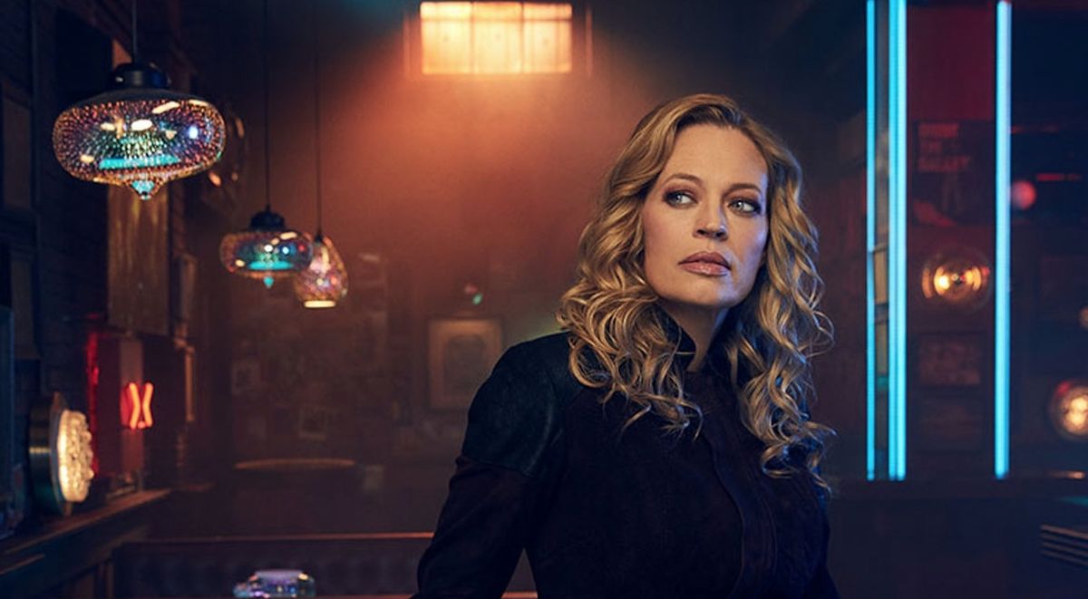 Jeri Ryan opens up about filming on the streets of LA and her character’s new romantic partner.