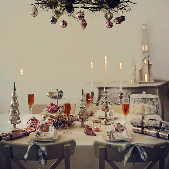 elegant vintage christmas setting and decoration