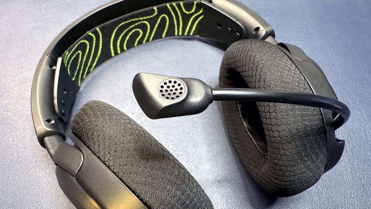 SteelSeries Arctis Nova 5 Wireless Review: The cheaper Nova 7