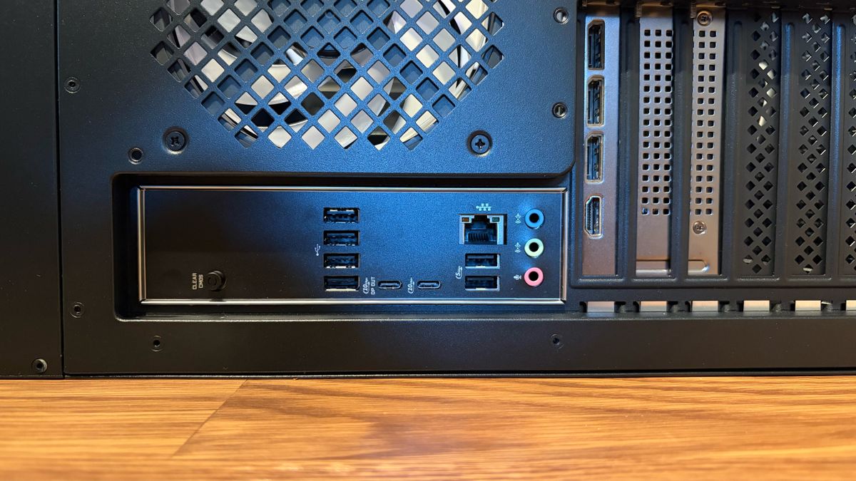 HP Omen Max 45L