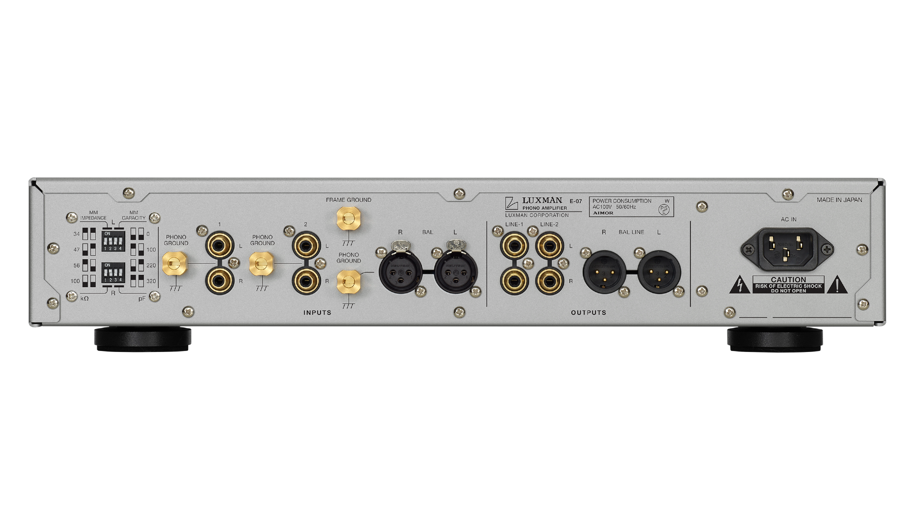Luxman E-07 phono stage rear panel connections
