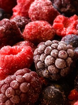 14. Add Frozen Berries To Your Drink