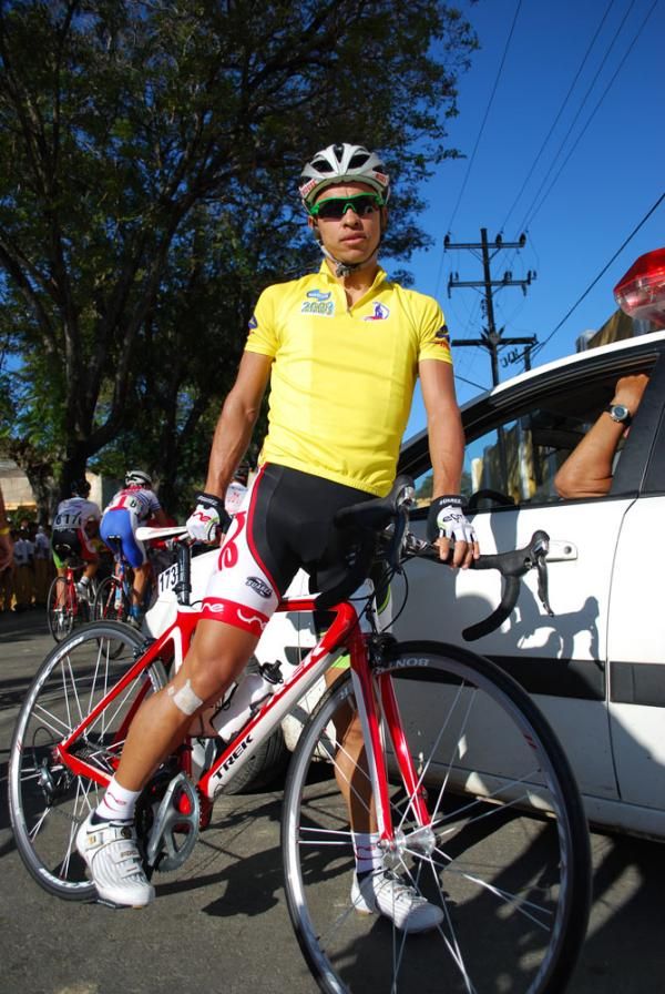 Jaime Casta&ntilde;eda (EPM Une Colombia) before the start of stage 3.