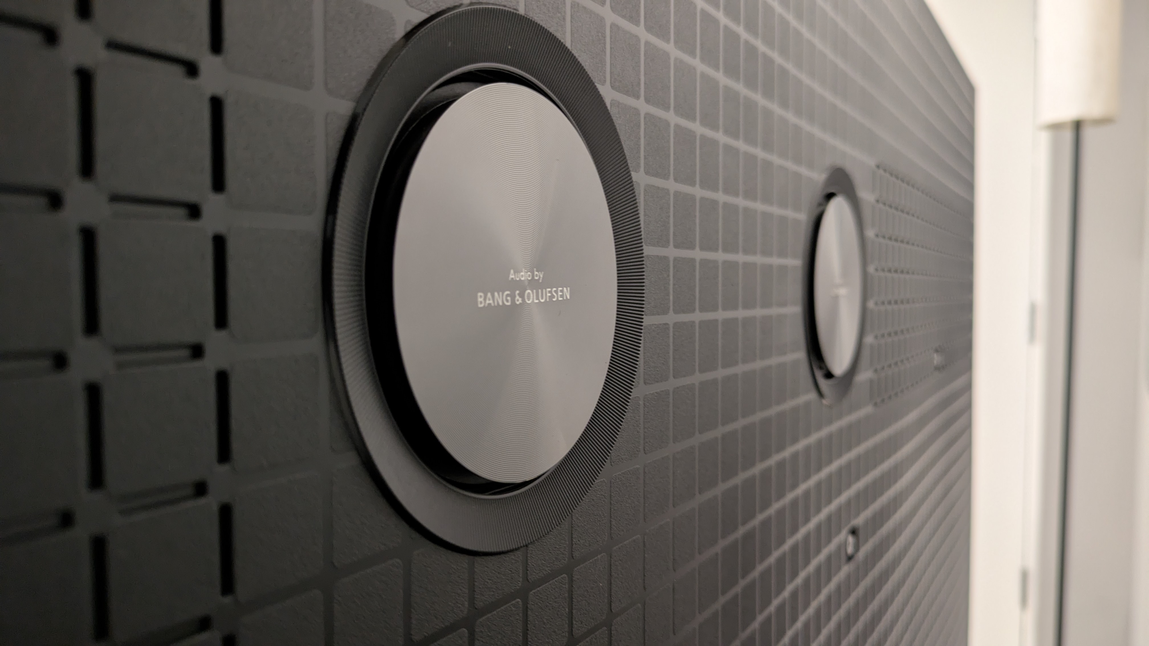 TCL C8K Audio by Bang &amp; Olufsen drivers
