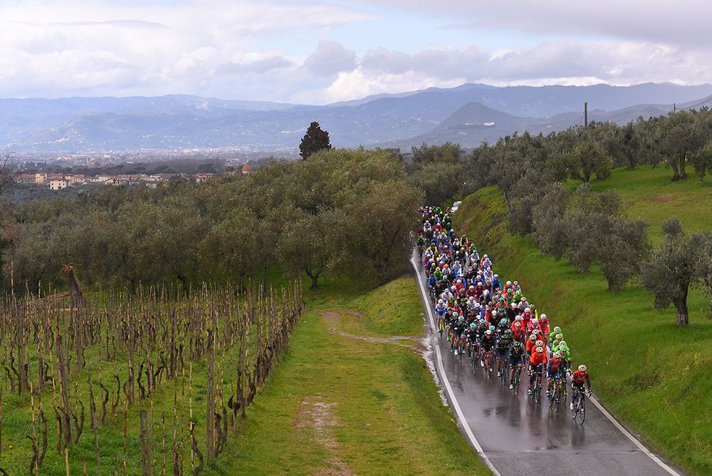 Scenery along the route of GP Industria &amp; Artigianato
