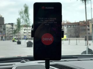 The Porsche connected to the Mate 10 Pro using an app.