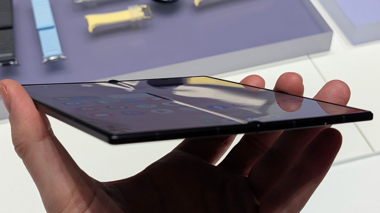 Samsung Galaxy Z Fold 8 Ultra