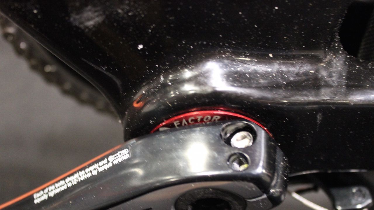 The wide bottom bracket housing adds stiffness