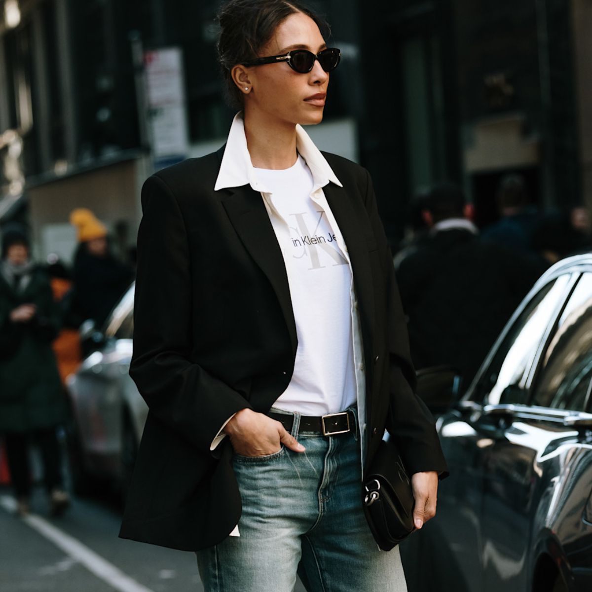 7 Ways to Style Your Jeans for Spring That Feel Very 2025